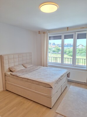1 Schlafzimmer, Bügeleisen/Bügelbrett, kostenloses WLAN, Bettwäsche