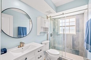 Shower, towels