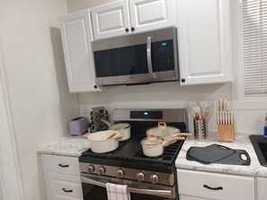 Microwave, oven, stovetop, dishwasher - Charming 3BR Downtown Corning Home – Walk to Dinning, Museums & Market Street! (Corning)