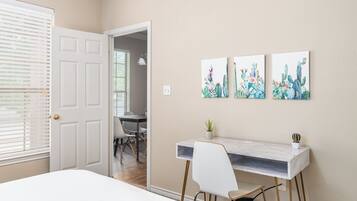 Deluxe Apartment, 1 Queen Bed, Non Smoking | Individually decorated, free WiFi, bed sheets