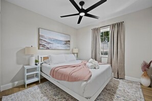 3 habitaciones, escritorio, tabla de planchar con plancha y wifi gratis 