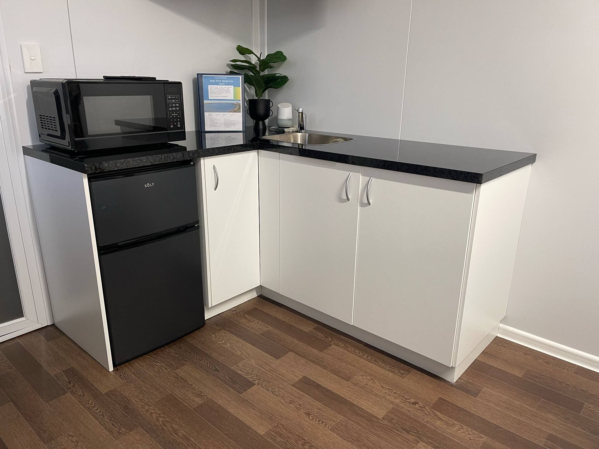 Fridge, microwave, coffee/tea maker, electric kettle