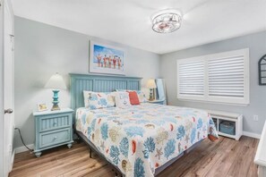 2 slaapkamers, een strijkplank/strijkijzer, gratis wifi, beddengoed