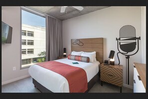 2 室のベッドルーム、アイロン / アイロン台、WiFi、ベッドシーツ