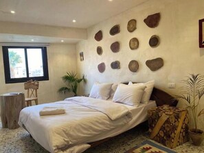 1 bedroom, internet, bed sheets - Artistic Home 5Min Walk Pyramids with Rooftop View (Giza Governorate)