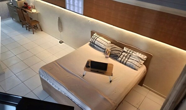 1 bedroom, WiFi, bed sheets