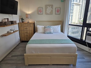 1 slaapkamer, een strijkplank/strijkijzer, gratis wifi, beddengoed