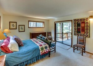 4 bedrooms, free WiFi, bed sheets