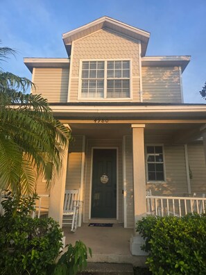 Exterior - Mel & Mo's Disney Dream Paradise (Kissimmee)