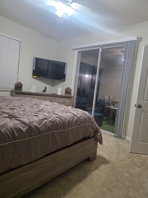 6 chambres, fer et planche à repasser, Wi-Fi, literie fournie