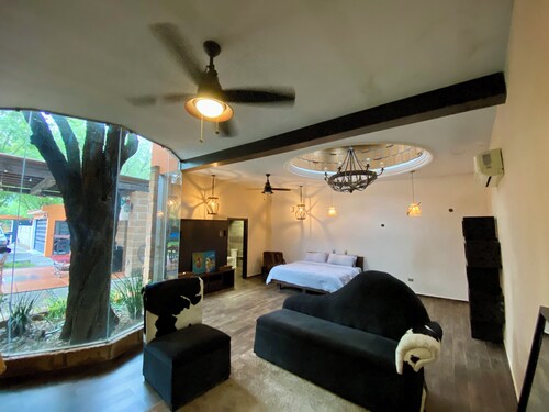 3-bedroom house with air conditioning and Amazing pool