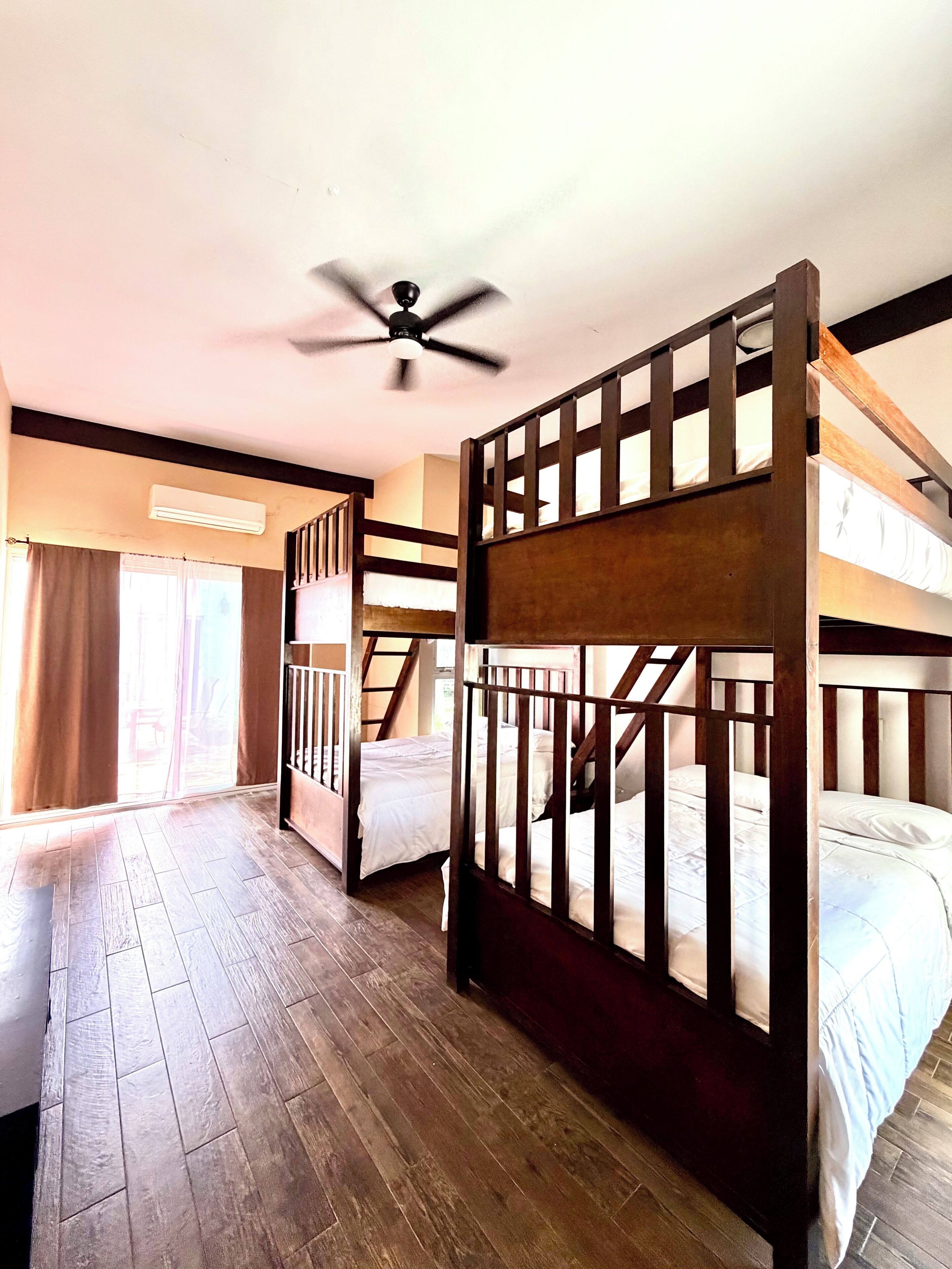 3 camere, Wi-Fi, lenzuola