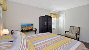 2 chambres, fer et planche à repasser, Wi-Fi, draps fournis