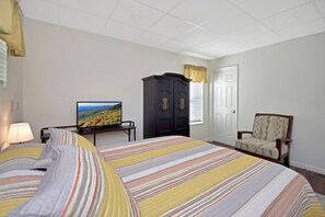 2 makuuhuonetta, silitysrauta/-lauta, Wi-Fi, vuodevaatteet