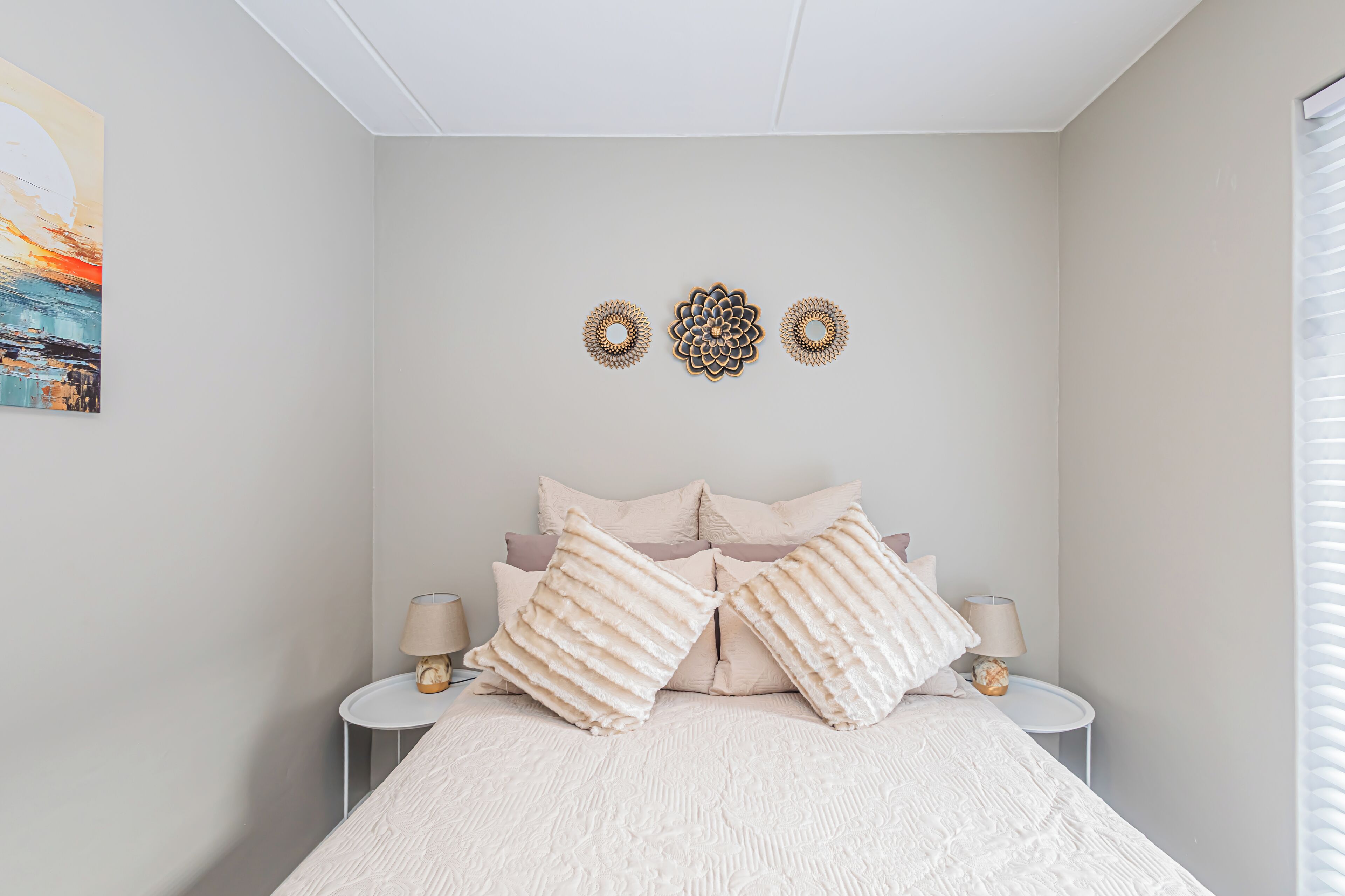 1 slaapkamer, een strijkplank/strijkijzer, gratis wifi, beddengoed