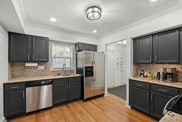 Microwave, oven, stovetop, dishwasher