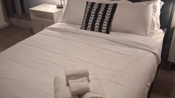 3 chambres, bureau, lit de bébé portatif, accès au Wi-Fi (inclus)