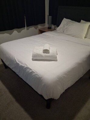 3 bedrooms, desk, travel cot, free WiFi