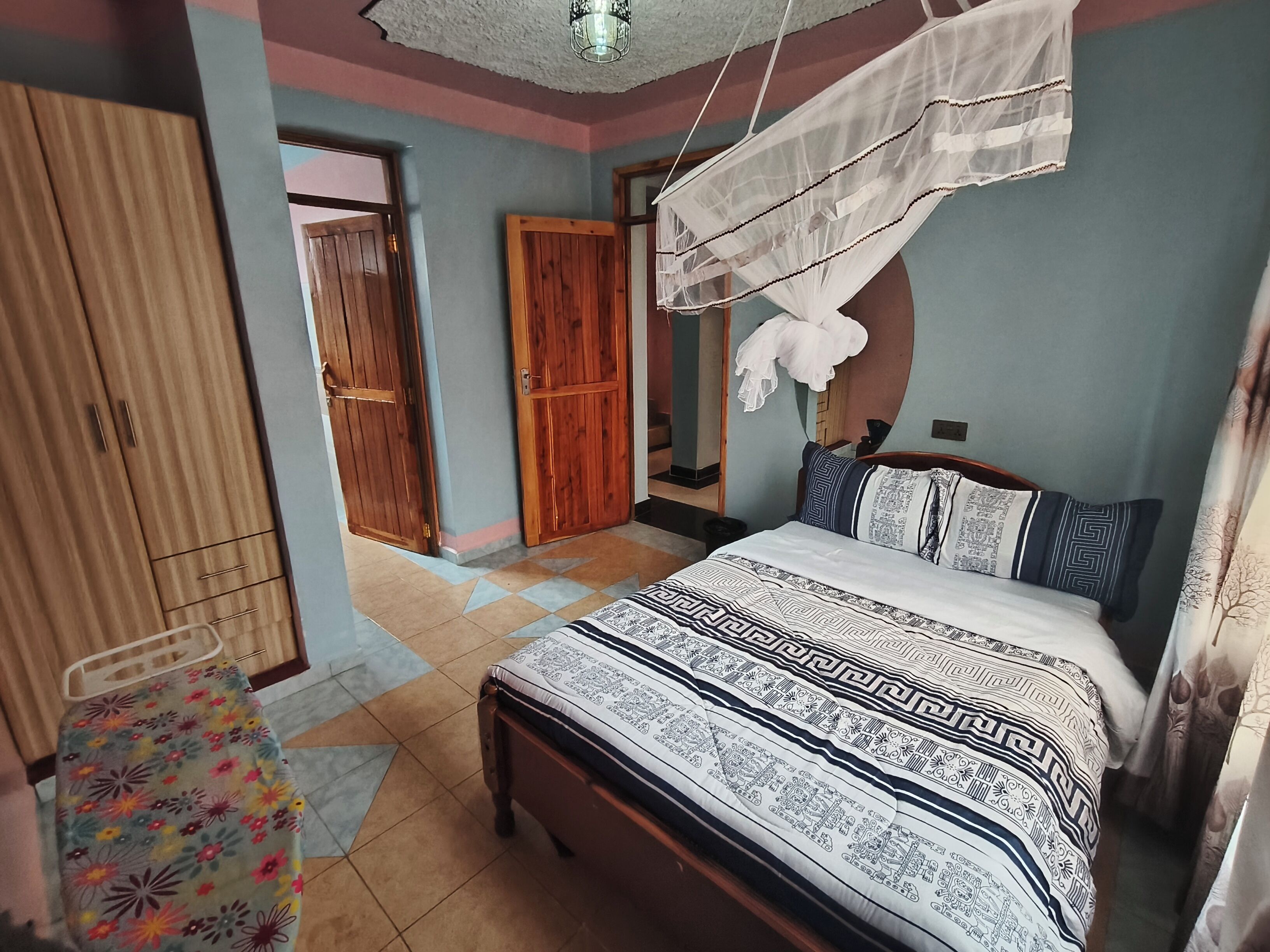 3 Schlafzimmer, Bügeleisen/Bügelbrett, WLAN, Bettwäsche