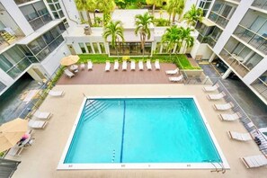 Outdoor pool, a heated pool