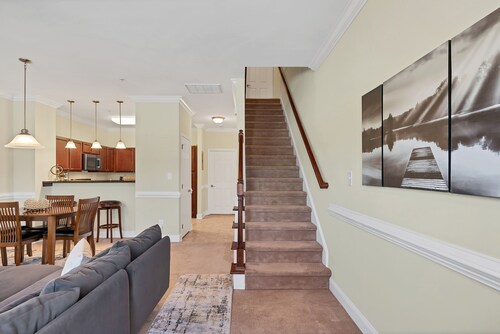 Terrific townhome in charming Pembroke