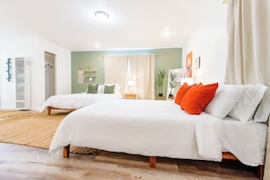 3 bedrooms, iron/ironing board, free WiFi, bed sheets