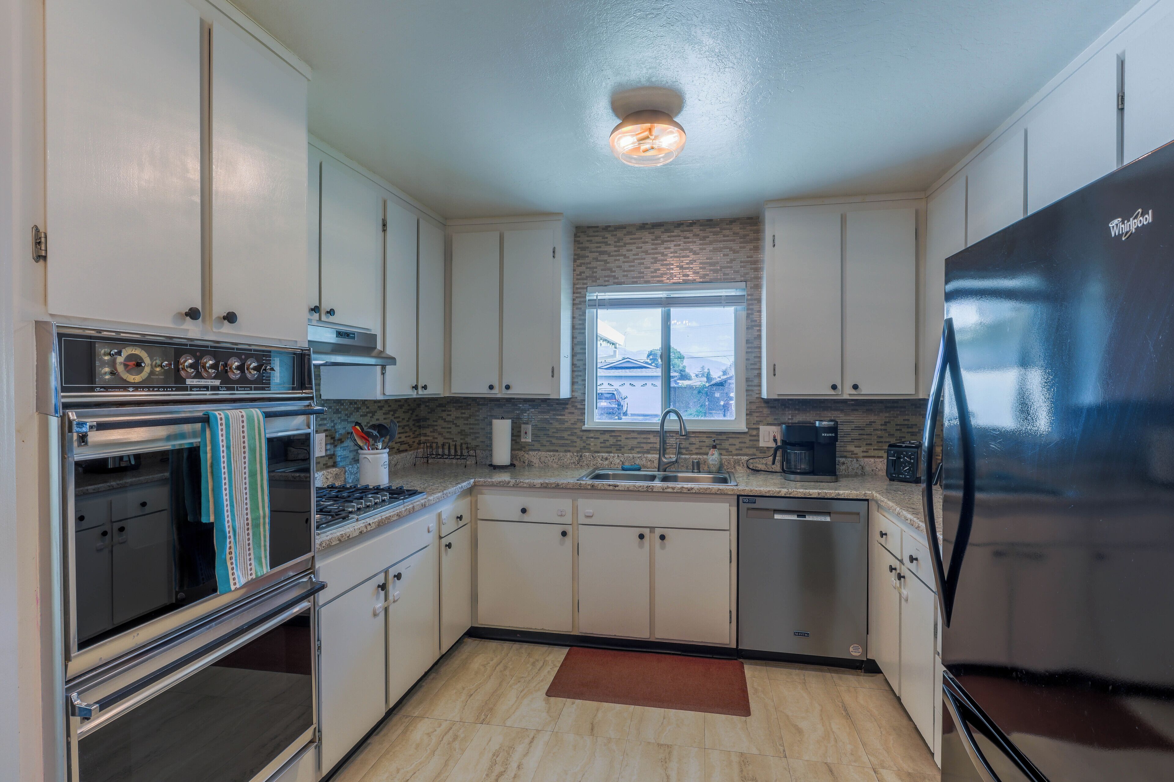 Mikrowelle, Ofen, Herdplatte, Geschirrspüler