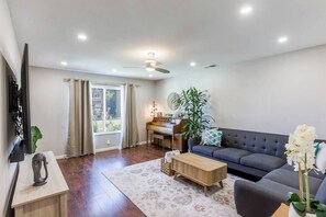 Unclassified image, 2 of 31, button - Central Family Home near Tesla, Shops and Parks (Fremont)