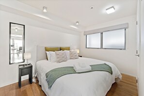 Apartment, 1 King Bed, Kitchen, Beach View | Iron/ironing board, free WiFi - Beach Front at Sea Spray (Paihia)