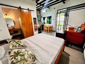 1 chambre, bureau, accĂšs au Wi-Fi (inclus), literie fournie