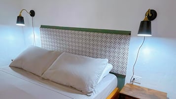 1 dormitorio, escritorio, wifi gratis y ropa de cama