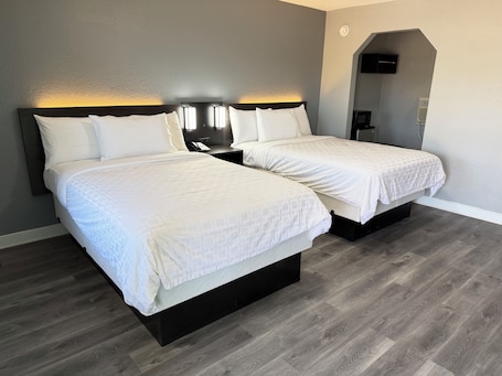 Double Room | Desk, free WiFi