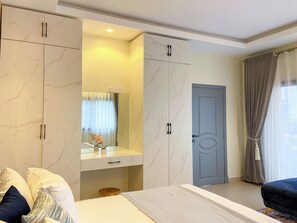 1 bedroom, iron/ironing board, free WiFi, bed sheets - Luxury Apartment at Naguru Pearl, Swimming Pool, Free WIFI, self check-in (Kampala)
