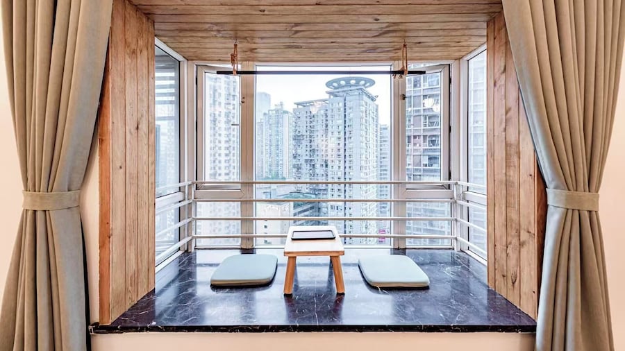 Chongqing Justom Family Apartment Hotel