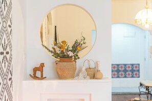 Quarto básico | Wi-Fi de cortesia, roupa de cama