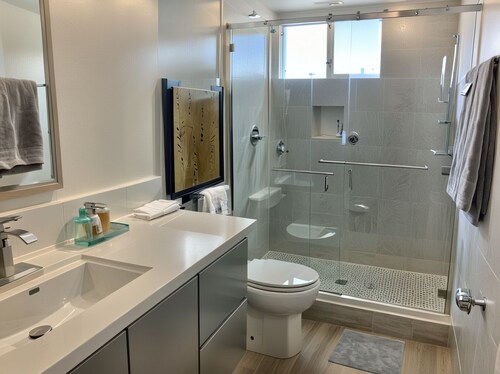 Stylish Los Angeles 4-Bedroom Retreat with Free AC, WiFi & Parking