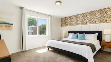 1 soverom, skrivebord, strykejern/-brett og wi-fi (inkludert)