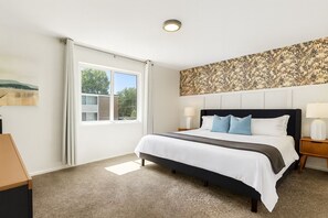 1 habitación, escritorio, tabla de planchar con plancha y wifi gratis