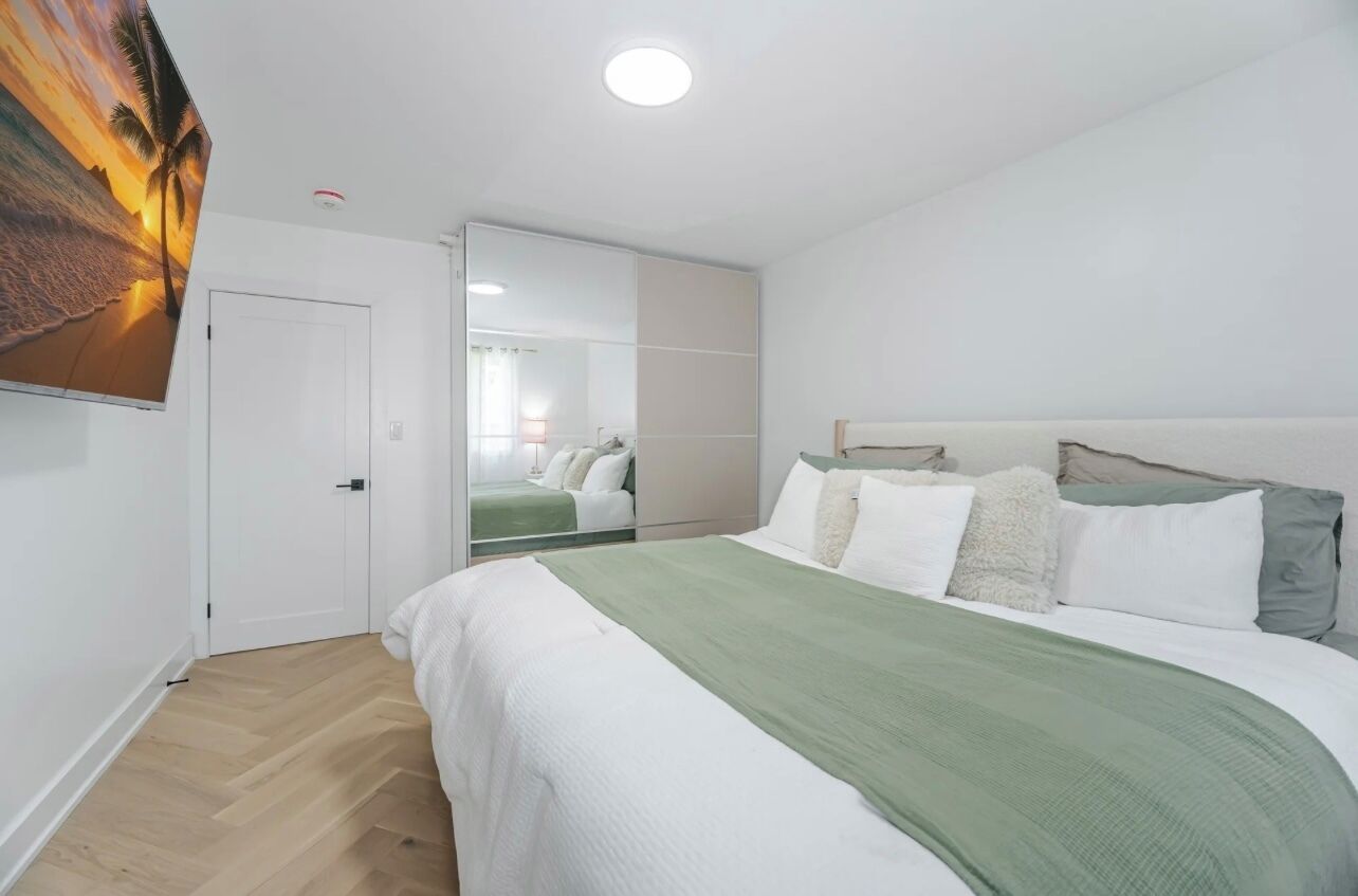 2 slaapkamers, een strijkplank/strijkijzer, wifi, beddengoed