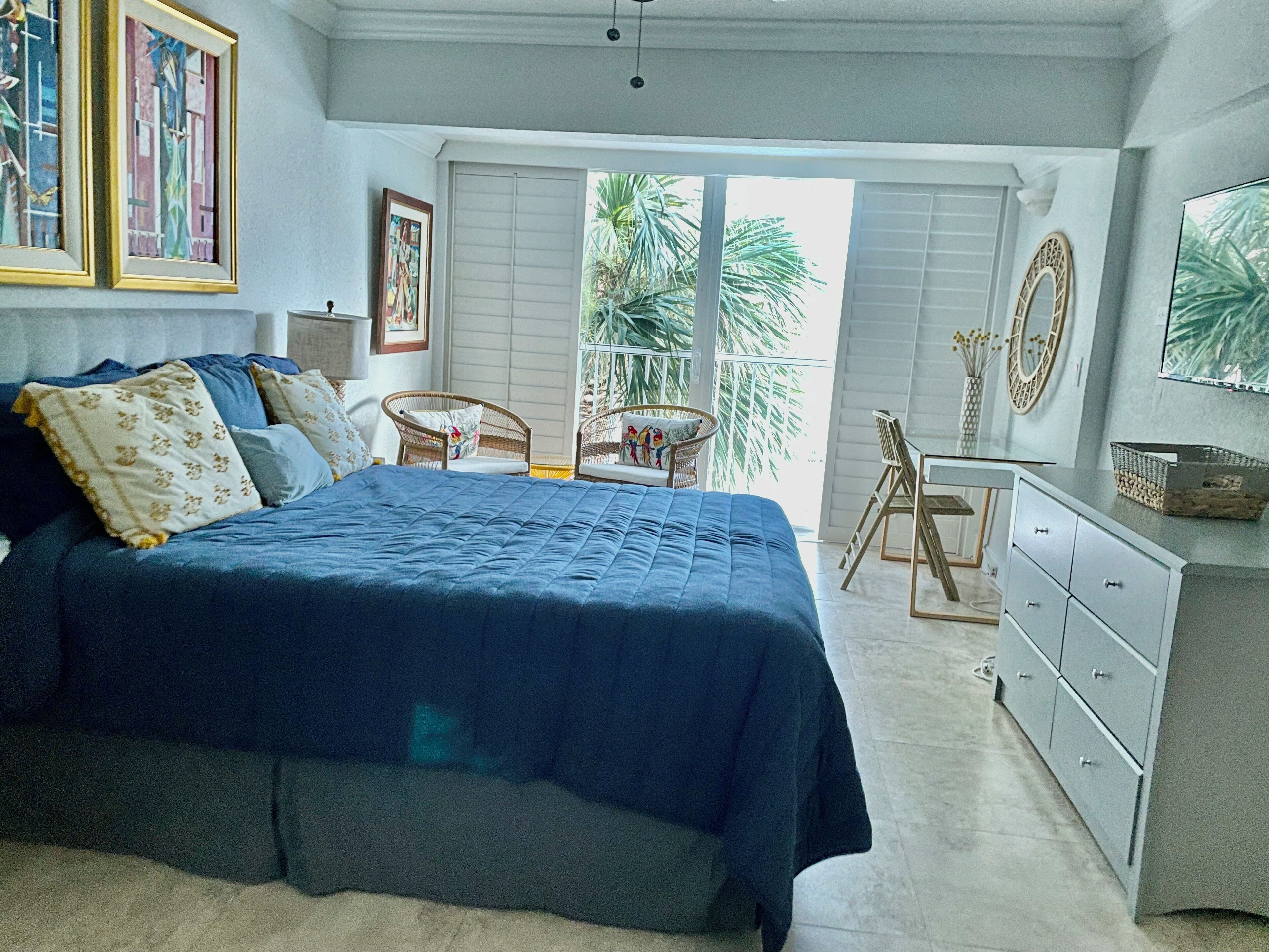 2 bedrooms, desk, iron/ironing board, travel cot