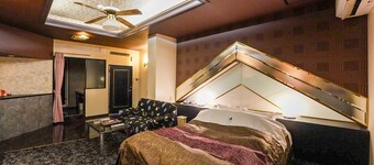 HOTEL CHAREL - Adults Only