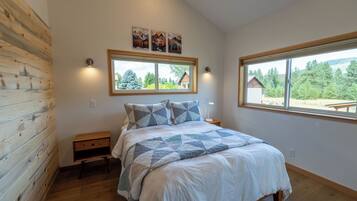 2 quartos, ferros/tábuas de passar roupa, Wi-Fi, roupa de cama