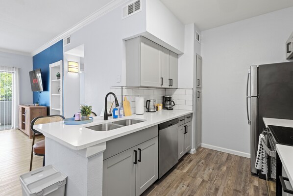 Microwave, oven, stovetop, dishwasher