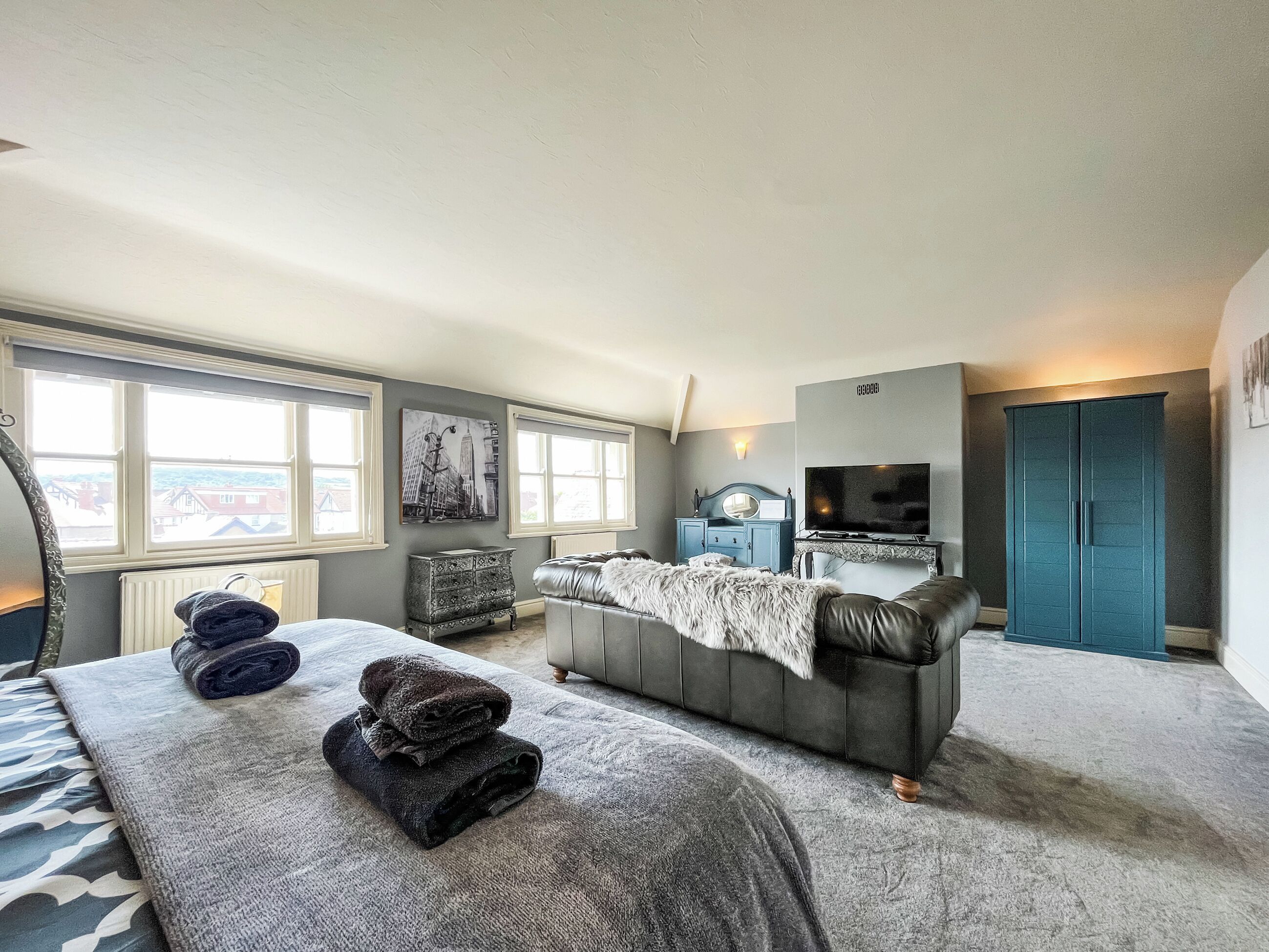 6 bedrooms, free WiFi