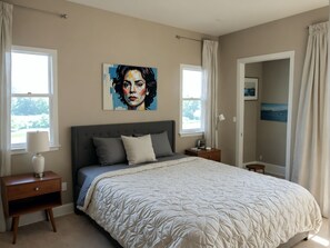 4 bedrooms, iron/ironing board, free WiFi, bed sheets