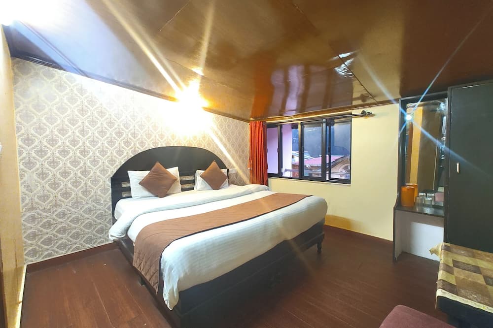 Nainital Hotel C Residency