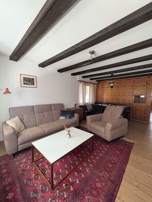 TV - Haus Salü 5 by Interhome (Saas-Fee)