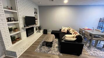 Televisor intel·ligent i llar de foc