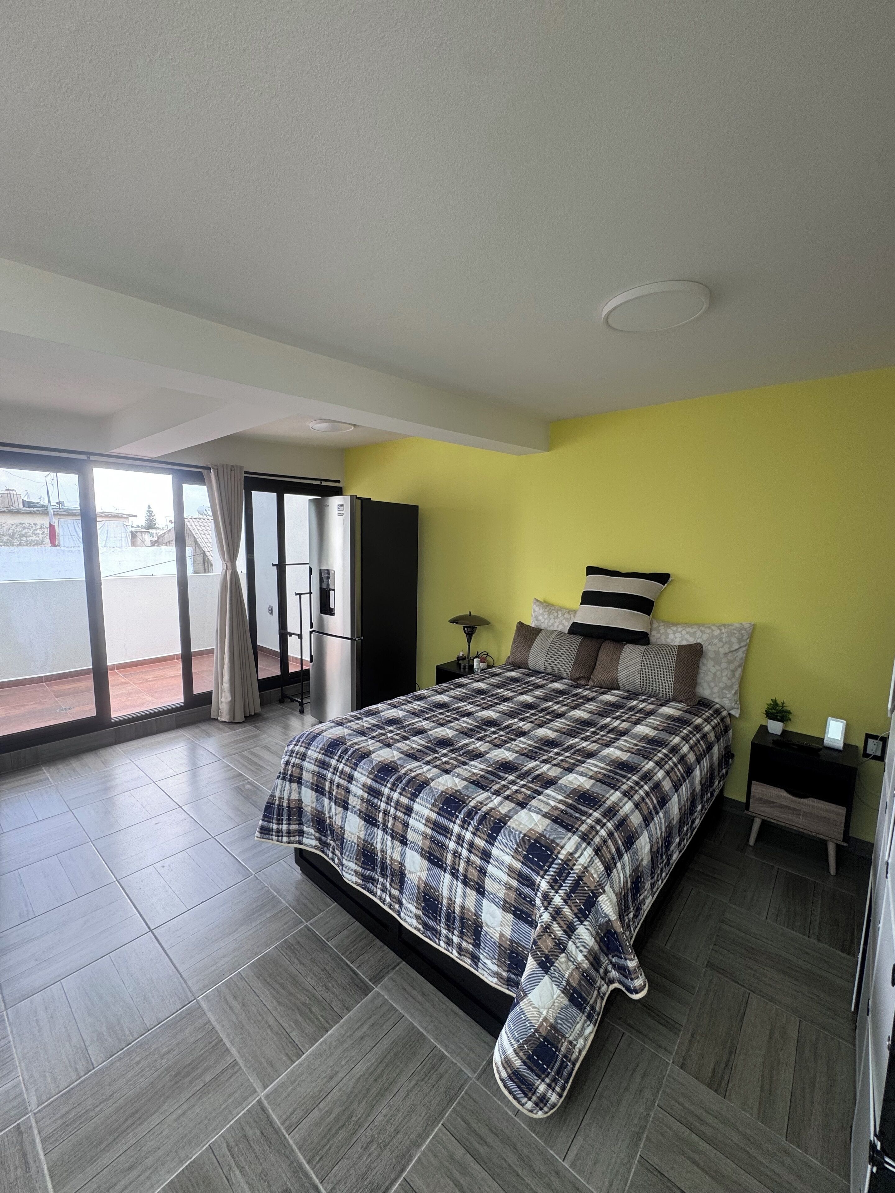 1 chambre, fer et planche à repasser, Wi-Fi, draps fournis