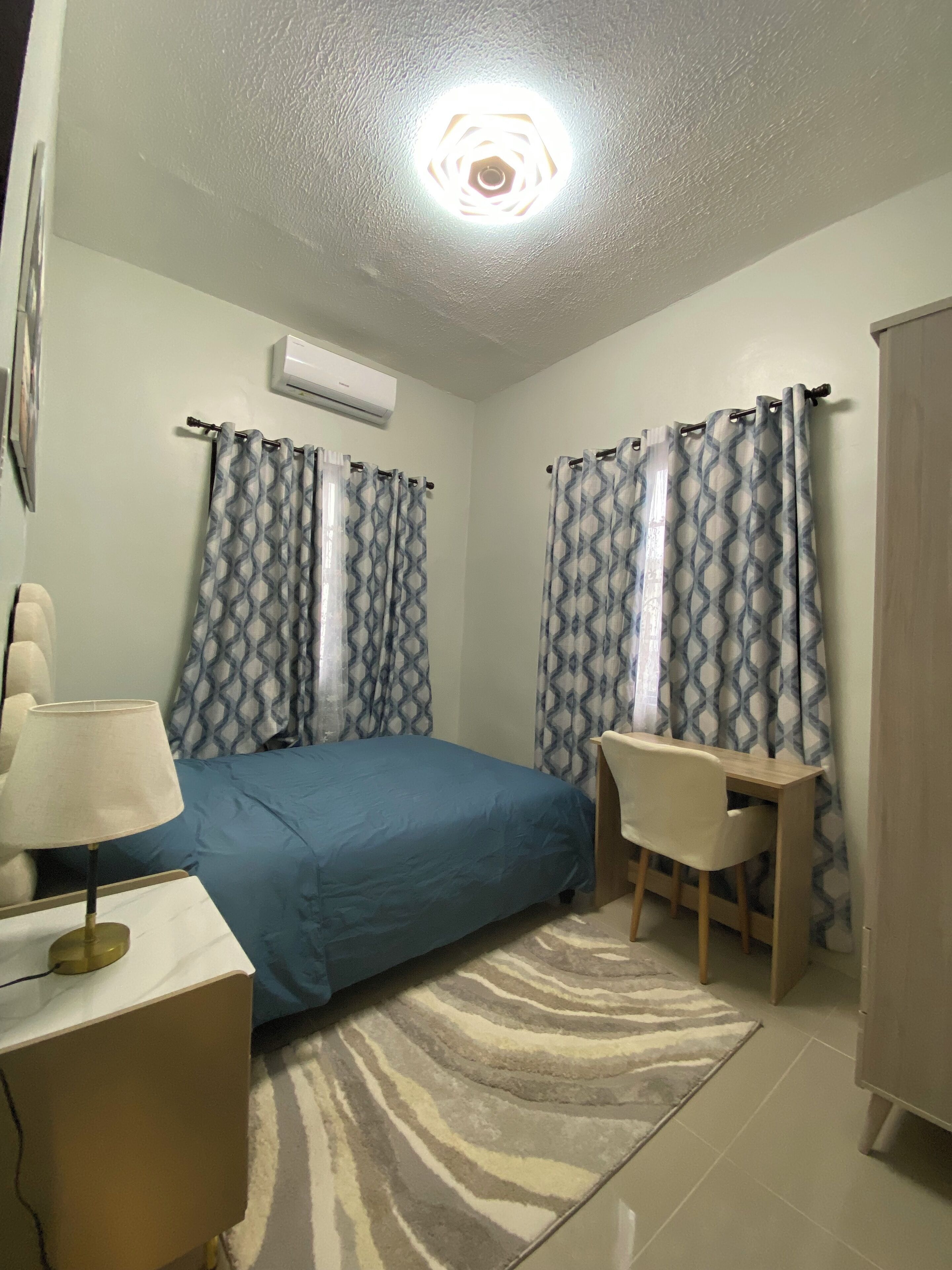 2 bedrooms, WiFi (free), bed sheets